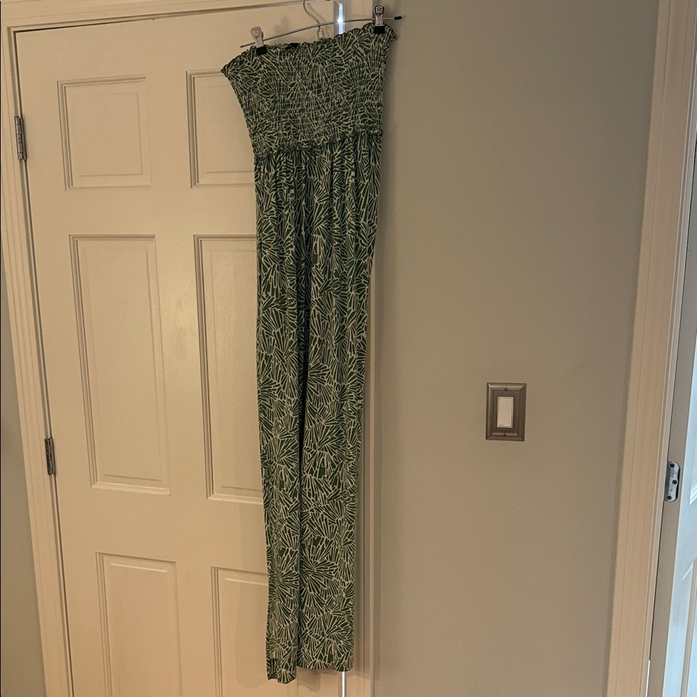 BCBGMaxAzria Green Leaf Print Maxi Dress